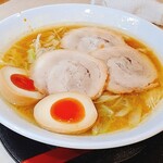 麺屋 音 - 味玉濃厚生姜鶏白湯980円