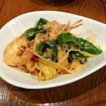 ラ･マンチーナ - 手長エビと万願寺唐辛子のトマトクリームソースタリアテッレ