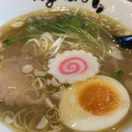 麺食堂 歩ごころ - 美しいスープです