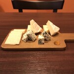 Baruman Kafe - ３種チーズ盛り合わせ