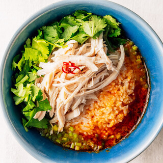 スープがたまらない！菜彩鶏だしトムヤム風茶漬け