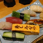 Minatsu - 令和4年11月 ランチタイム
                        寿司10貫(赤出汁付) 1500円