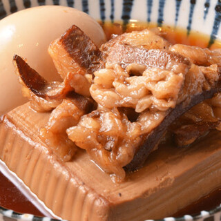 The famous slow-cooked ``meat tofu'' is a must-try ◎Please try the toppings as well.
