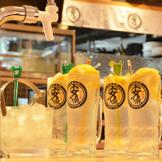 As much as you like at your own pace ♪ All-you-can-drink tabletop lemon sour!