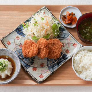We are having lunch from 11:30 to 14:00! From 1078 yen