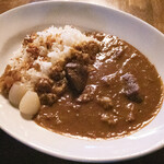 Beef curry with beef tendon and guinea beef