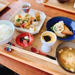 食堂カフェ ヒトトノ - 