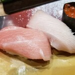 すし三崎丸 - マグロ大トロ・カンパチ腹身。