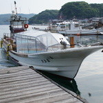 魚山人 - 店主吉田さんが自ら漁船で迎えに来てくださいます。