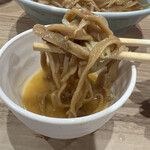 ラーメンきずな - 太麺をすき焼き風に
