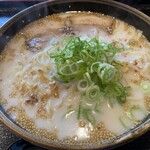 ラーメン チャイナキッチン 翠香 - 塩白湯ラーメン単品￥650　めん大盛￥50　接写