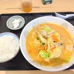 はんぐはぐ亭 - ライス・みそラーメン