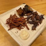 下北沢 みるく - お酒のあてに！珍味盛り合わせ