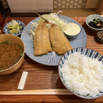 dancyu食堂 - 鯵フライ定食１４８０円。タルタルソース以外は極めて普通の定食です。普通は大事ですが、お値段との釣り合いは。。。