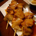 豚小家 - あぶら串100円