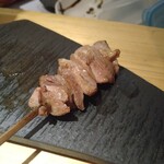 焼鳥 山もと - えんがわ　サクコリでオススメ！焼き加減抜群