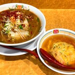 餃子の王将 - 辣菜麺と天津飯(ジャストサイズ)