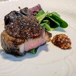 La Brianza - 北海道産仔羊Tボーン炭火焼きタスマニア産粒マスタード。少しお久しぶりの仔羊炭火焼き嬉しいな☆ブリアンツァの仔羊大好き(*˘︶˘*).｡.:*♡他のお店で仔羊いただいても満足できないのが悩みの種なのよ〜