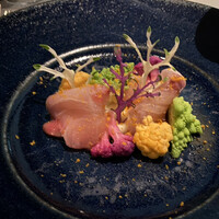 ブリーズ オブ トウキョウ - 海底のサンゴみたいな芸術品