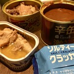 ミスターカンソ - 缶詰いろいろ。缶詰に合うクラッカーなどもある。