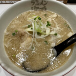 ラーメン 海鳴 - 