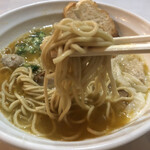 はりけんラーメン - 麺リフト