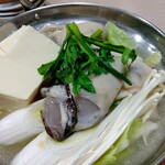 Taishuusakaba Fukuro - 牡蠣鍋（牡蠣4つ）蛤鍋と同じ味噌汁出汁