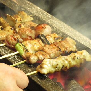 信州・安曇野から産地直送のこだわり素材を炭火焼きで