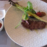 レストラン makiya - ミスジのステーキ　ヤングコーン・マダガスカル産の粒マスタード添え