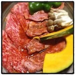 カルビ(極上黒毛和牛)とマキカルビ