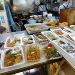 倉井ストアー - 沢山のお惣菜、弁当