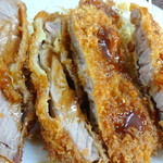 倉井ストアー - 揚げ立てとんかつが　　　315円！