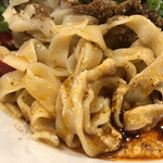 つけめんや 泉 - ひらひら麺