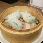 Dim Sum Kitchen - 韮海老餃子のアップ