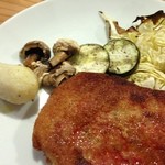 カフェ チルコリーノ - 20130519　豚肉パン粉焼き　焼き野菜　本当はラタティユ付き