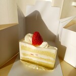 パティスリーセレス - ショートケーキ 441円