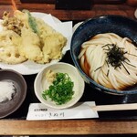 饂飩とお酒 からほり きぬ川 - 