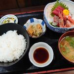 刺身定食（￥990）