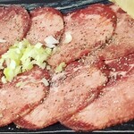 和牛ダイニング参番館 - やっぱりタン塩が一番人気♪1,450円