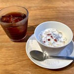 Meisui - ドリンク(アイスコーヒー※他にも選べます)とデザート(タピオカミルク)