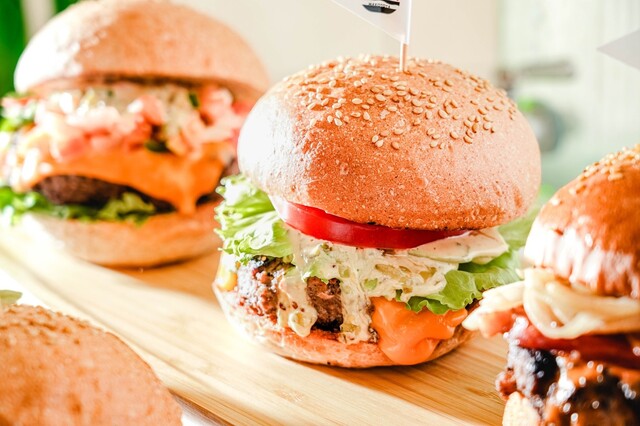 黒門BURGER 誠屋 - 近鉄日本橋/ハンバーガー | 食べログ