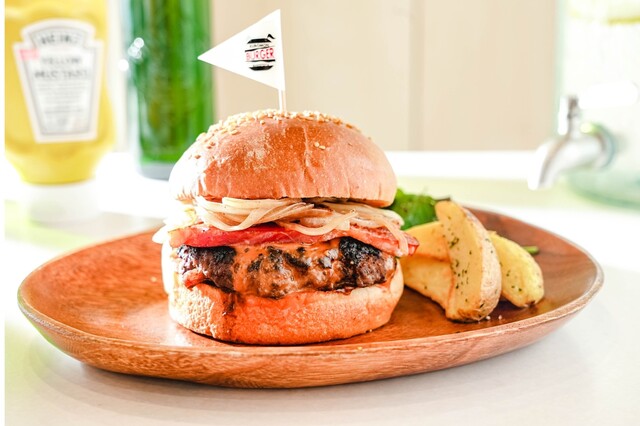 黒門BURGER 誠屋 - 近鉄日本橋/ハンバーガー | 食べログ