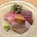 春草 - 13.5月　お造り（鰹、イサキ、鰈）