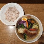 CURRY SHOP エス - 道産夏野菜とフランクのスープカレー(1430円)です。