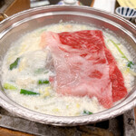 豆富懐石 猿ヶ京ホテル - 名物豆乳しゃぶ（六種の野菜、豆乳すーぷ、国産牛肉サーロイン、胡麻たれ）