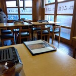 焼肉ホルモン こじま - テーブル席(2022年11月25日撮影)