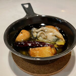 Spice & Dining KALA - 牡蠣のスパイシーアヒージョ