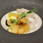 Spice & Dining KALA - ポテトマサラとチコリのサラダ