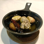 Spice & Dining KALA - ○牡蠣のスパイシーアヒージョ様