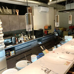 Spice & Dining KALA - カウンター6席だけど基本的に3〜4人がベストなのかな？